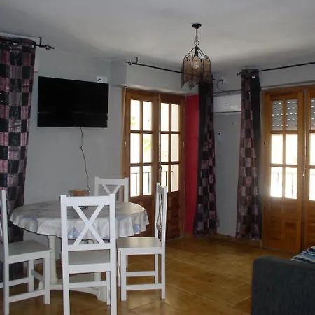 La Cueva De Juan Pedro Apartment *